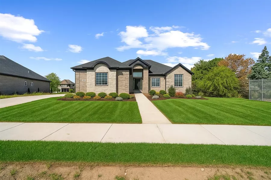 8489 Cobblestone Drive, Newport, MI 48166-7828