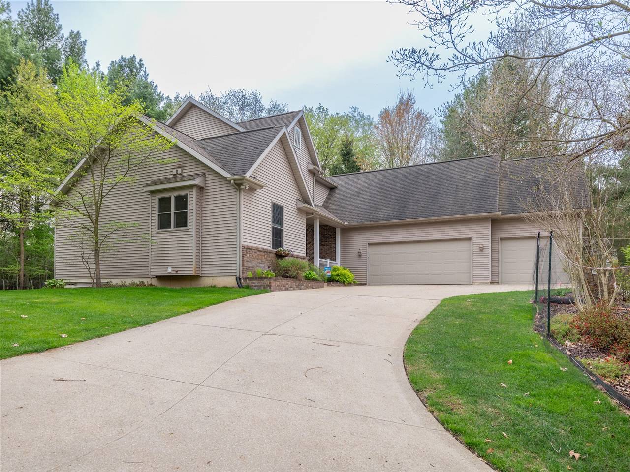 7200 Marsh Ridge Trail, Augusta, MI 49012