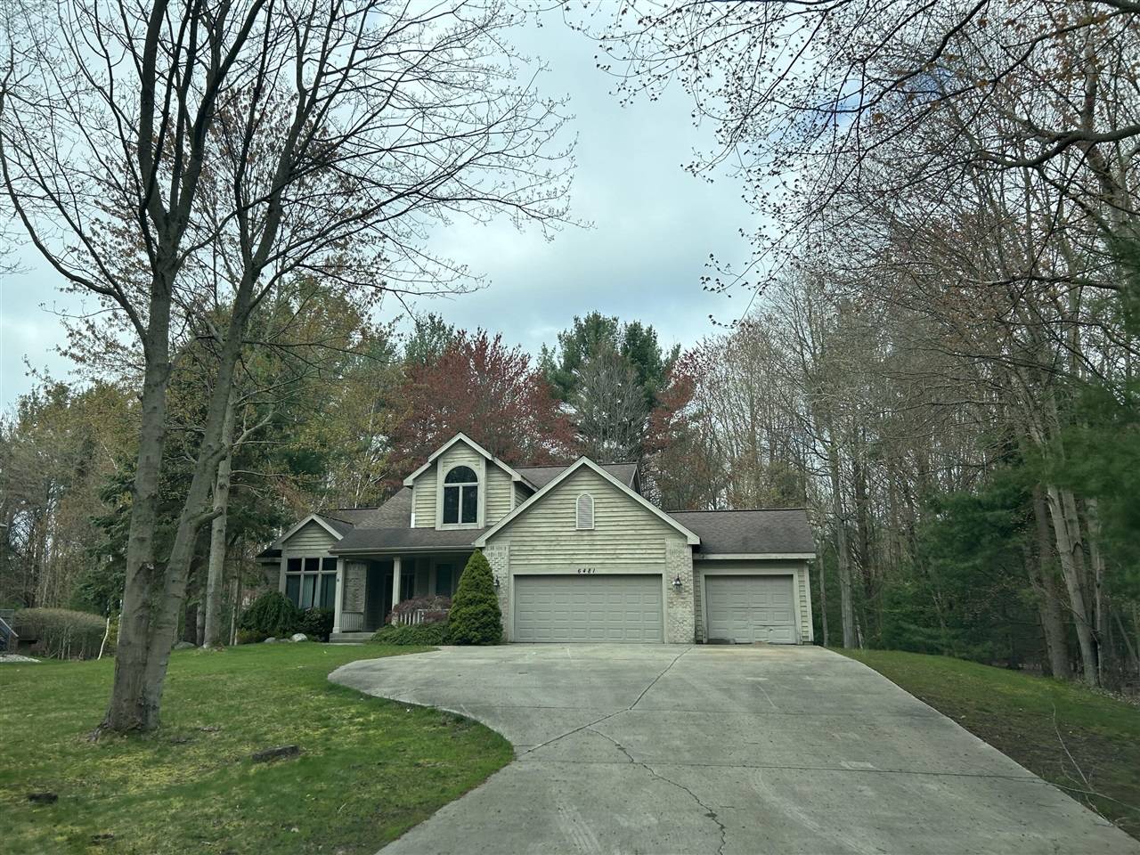 6481 Boulder Drive, Norton Shores, MI 49444-8783
