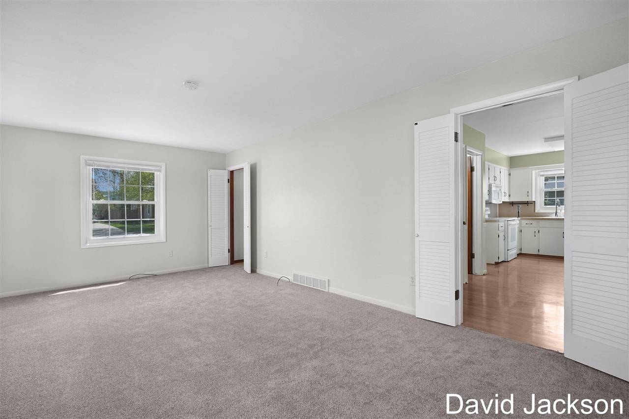 Grand Rapids, MI 49506,2301 Rosewood Avenue