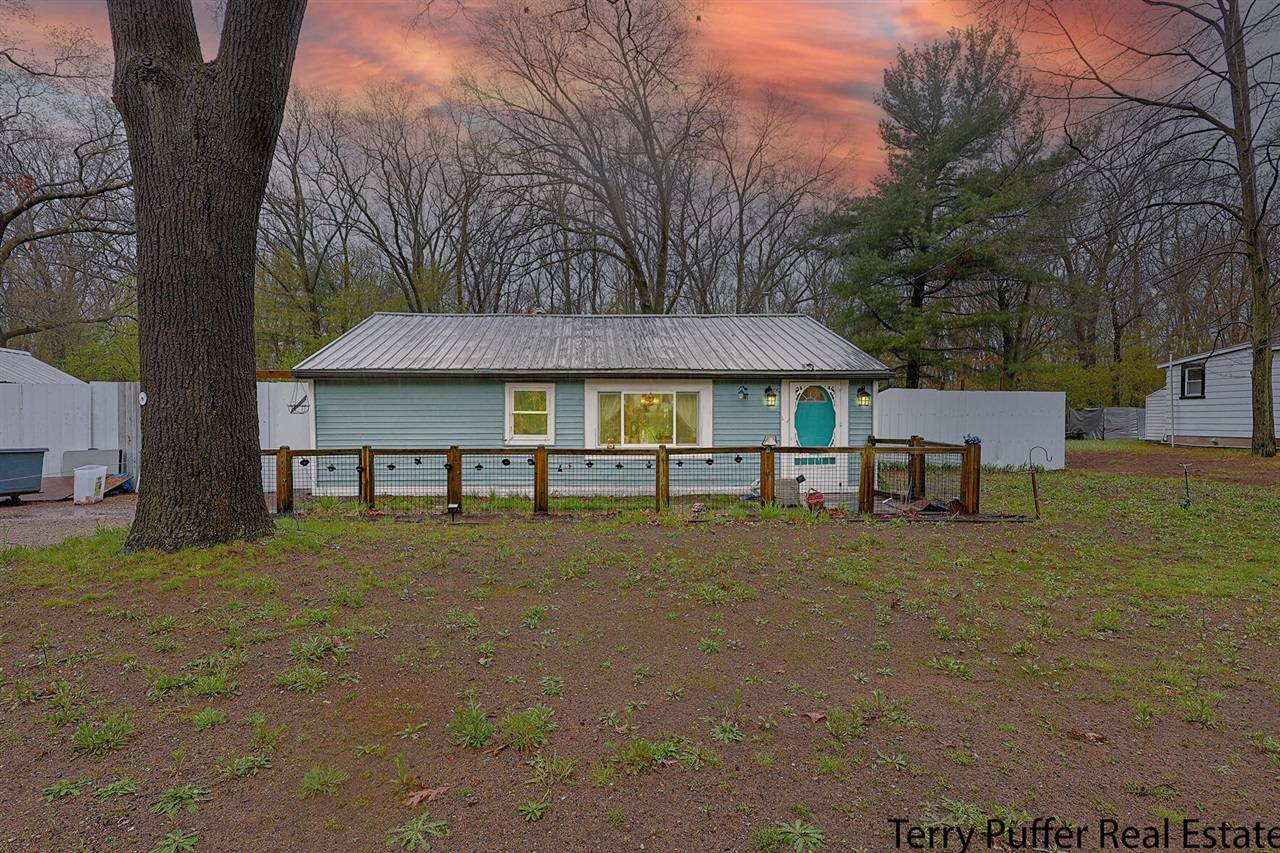 1305 S Bolen Road, Muskegon, MI 49442-4807