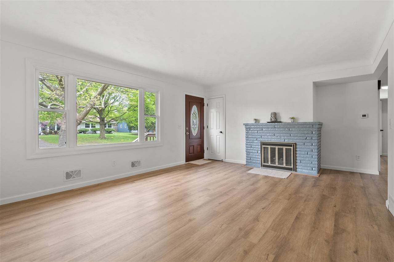 Kalamazoo, MI 49006,4703 Sunnydale Avenue