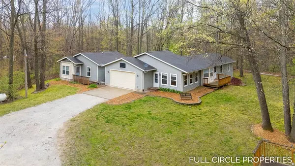 3110 14 Mile Road, Sparta, MI 49345-8501