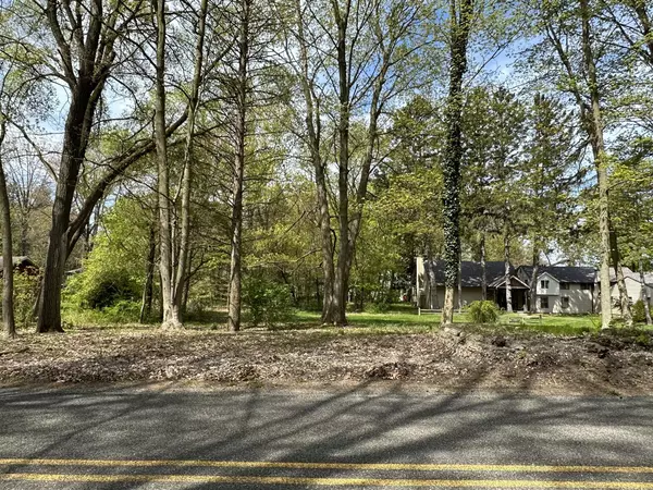 77th Street, South Haven, MI 49090