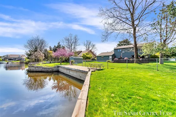 Spring Lake, MI 49456-1265,17083 Spahr Street