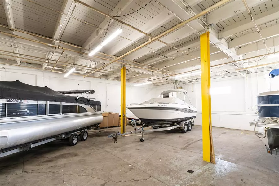 143 W Sherman Boulevard, Muskegon, MI 49444-1456