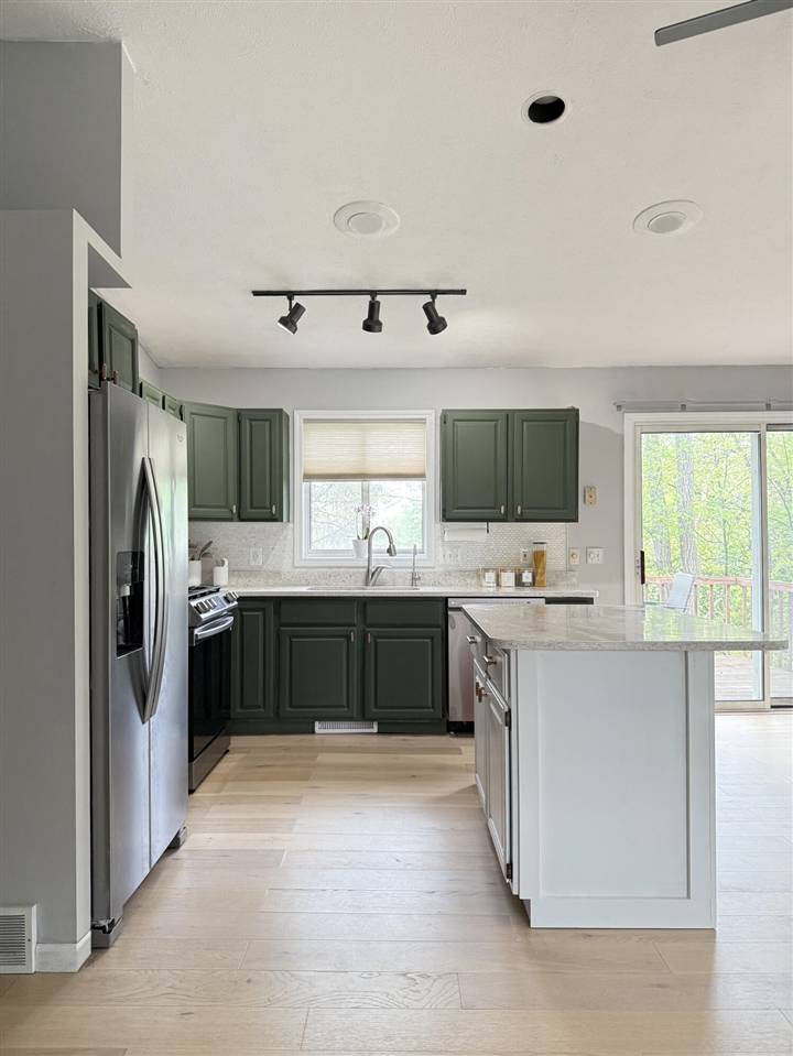 Grand Rapids, MI 49505,1610 Timberlane Lane