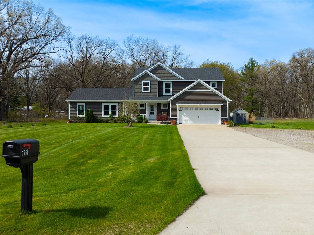7258 Sue Marie Lane, Muskegon, MI 49442