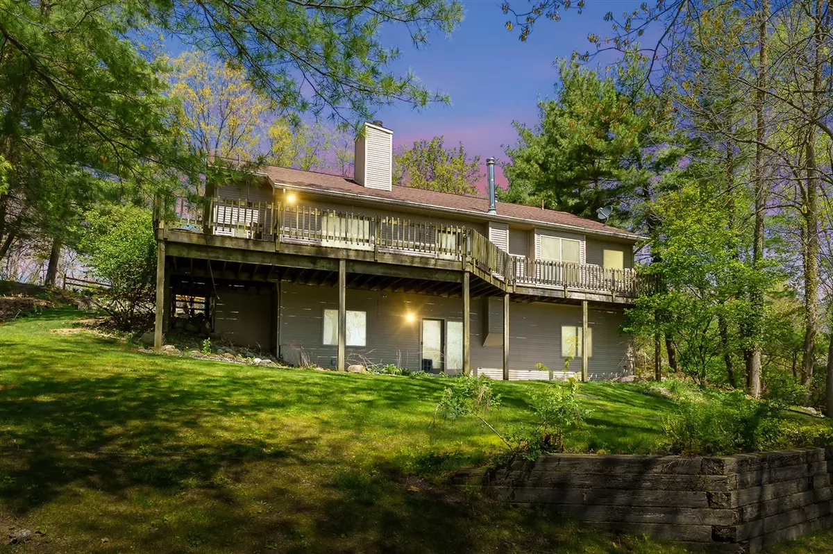 Delton, MI 49046-7719,10511 Stoney Point Drive