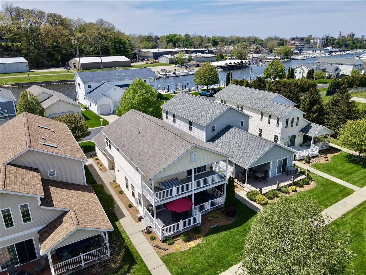 405 Anchors Way, Saint Joseph, MI 49085-1294