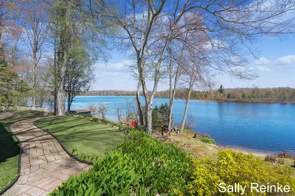 16972 James Drive, Big Rapids, MI 49307