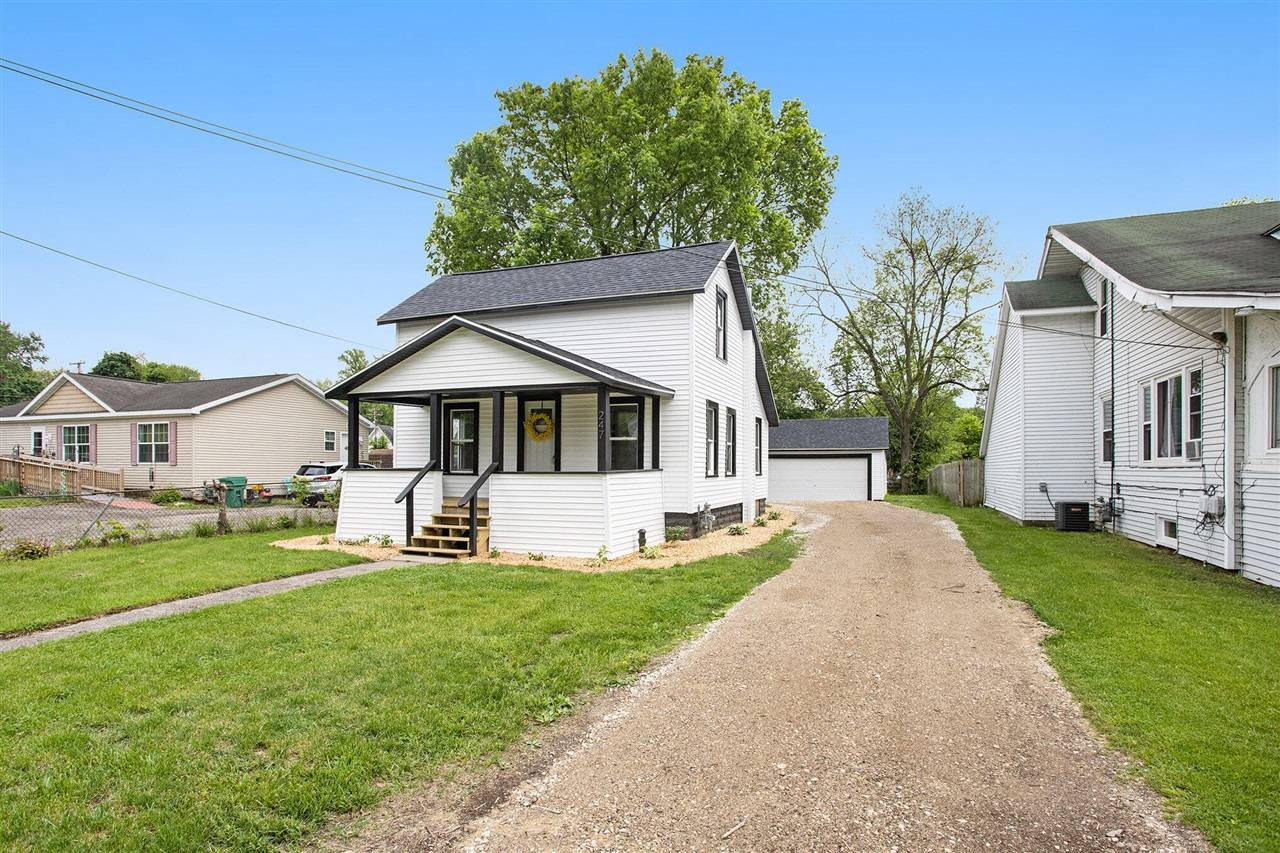 Three Rivers, MI 49093,247 E Michigan Avenue