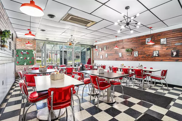 Muskegon, MI 49441,1125 W Hackley Avenue