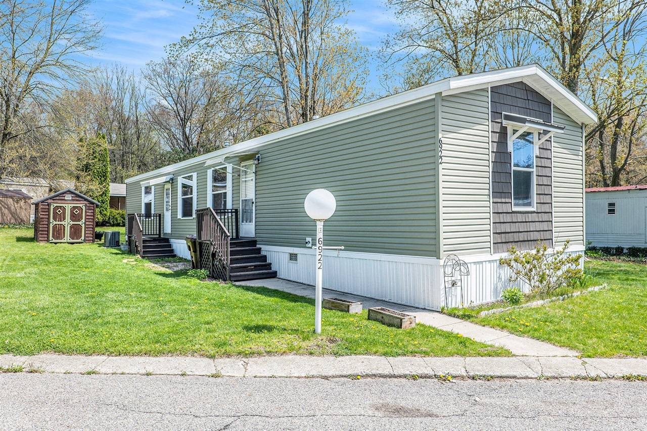 6922 Knotty Pine Street, Rockford, MI 49341