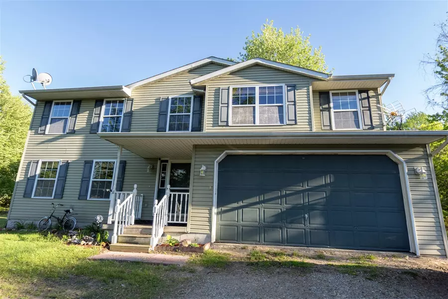 5734 108th Avenue, Pullman, MI 49450