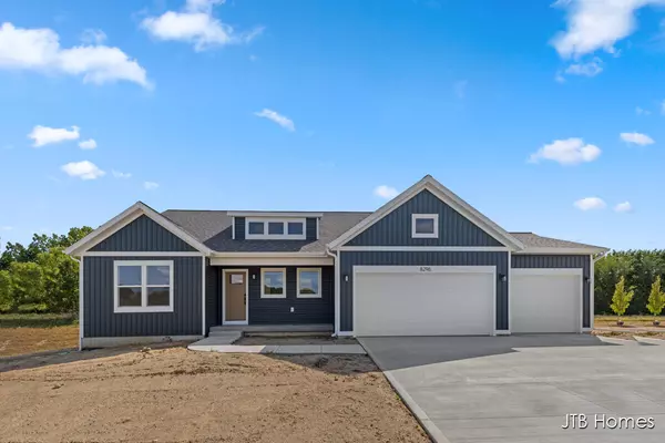 8296 Kettle Oak Drive, Alto, MI 49302