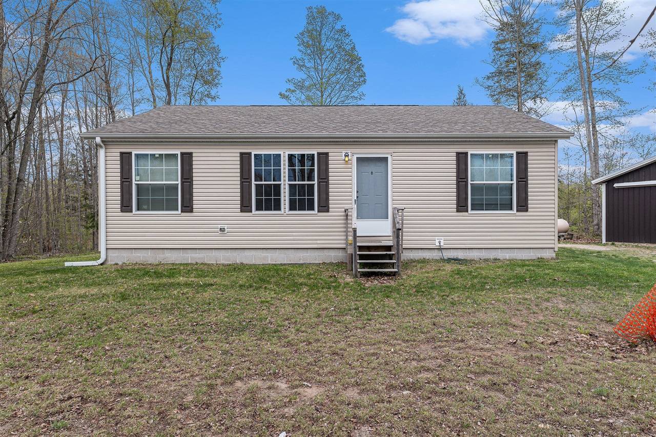 23604 Adams Road, Copemish, MI 49625