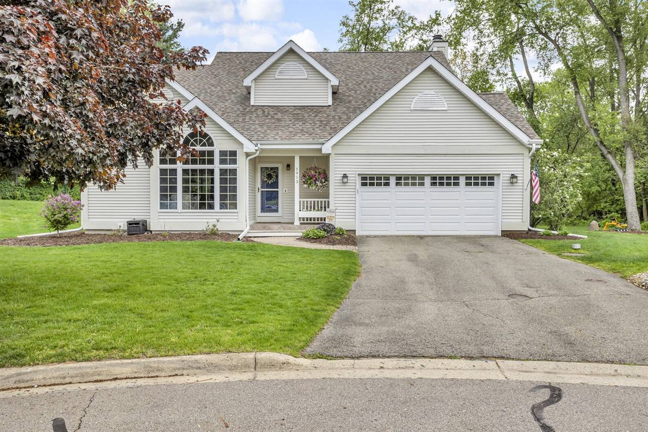 5913 Campfield Street, Jackson, MI 49201-8355