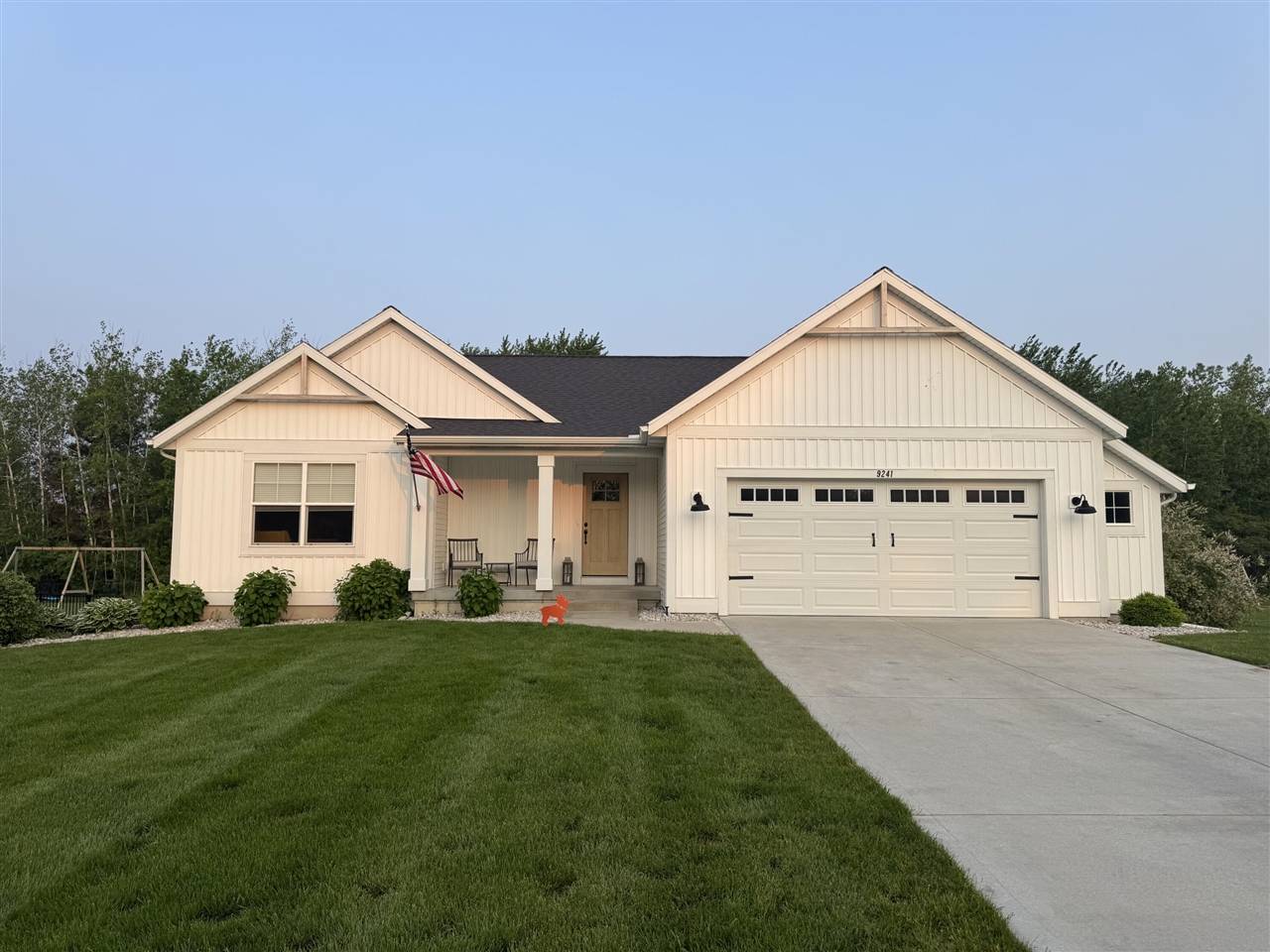 9241 Shoreway Drive, West Olive, MI 49460-8866
