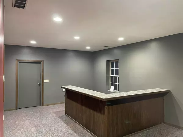 Greenville, MI 48838-7703,512 Industrial Park Drive