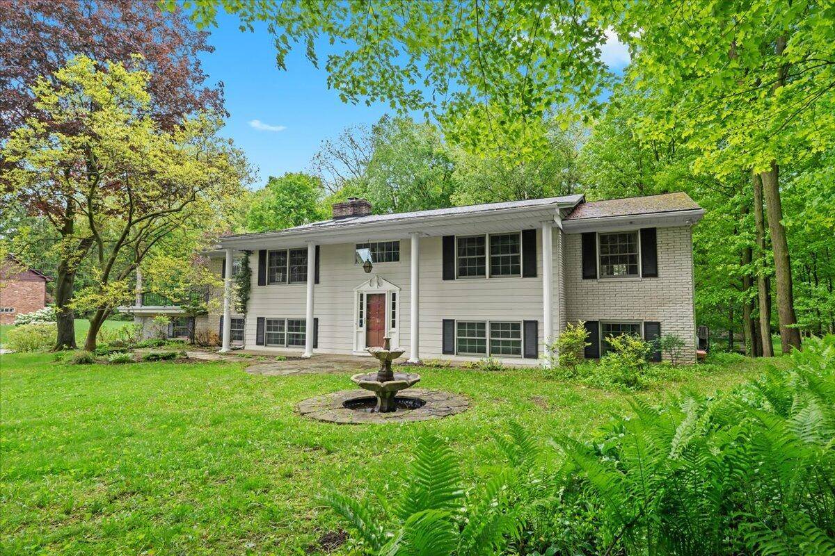 Northville, MI 48167,20196 E Whipple Drive