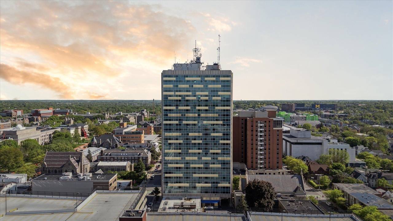 555 E William Street, Ann Arbor, MI 48104-2426