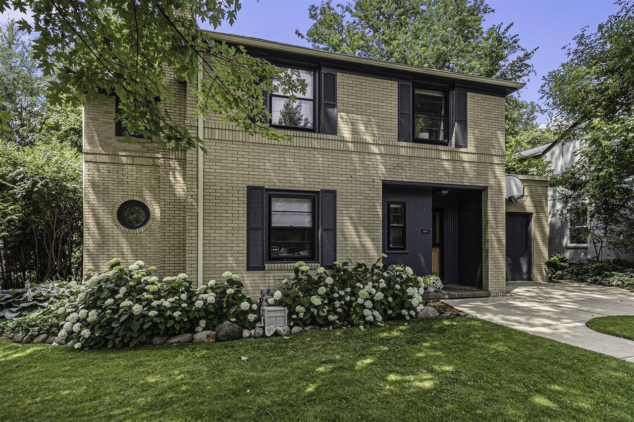 1711 Morton Avenue, Ann Arbor, MI 48104-4521
