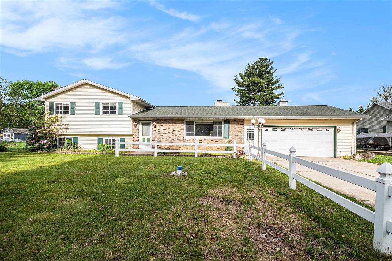 Niles, MI 49120-5018,823 W Park Drive