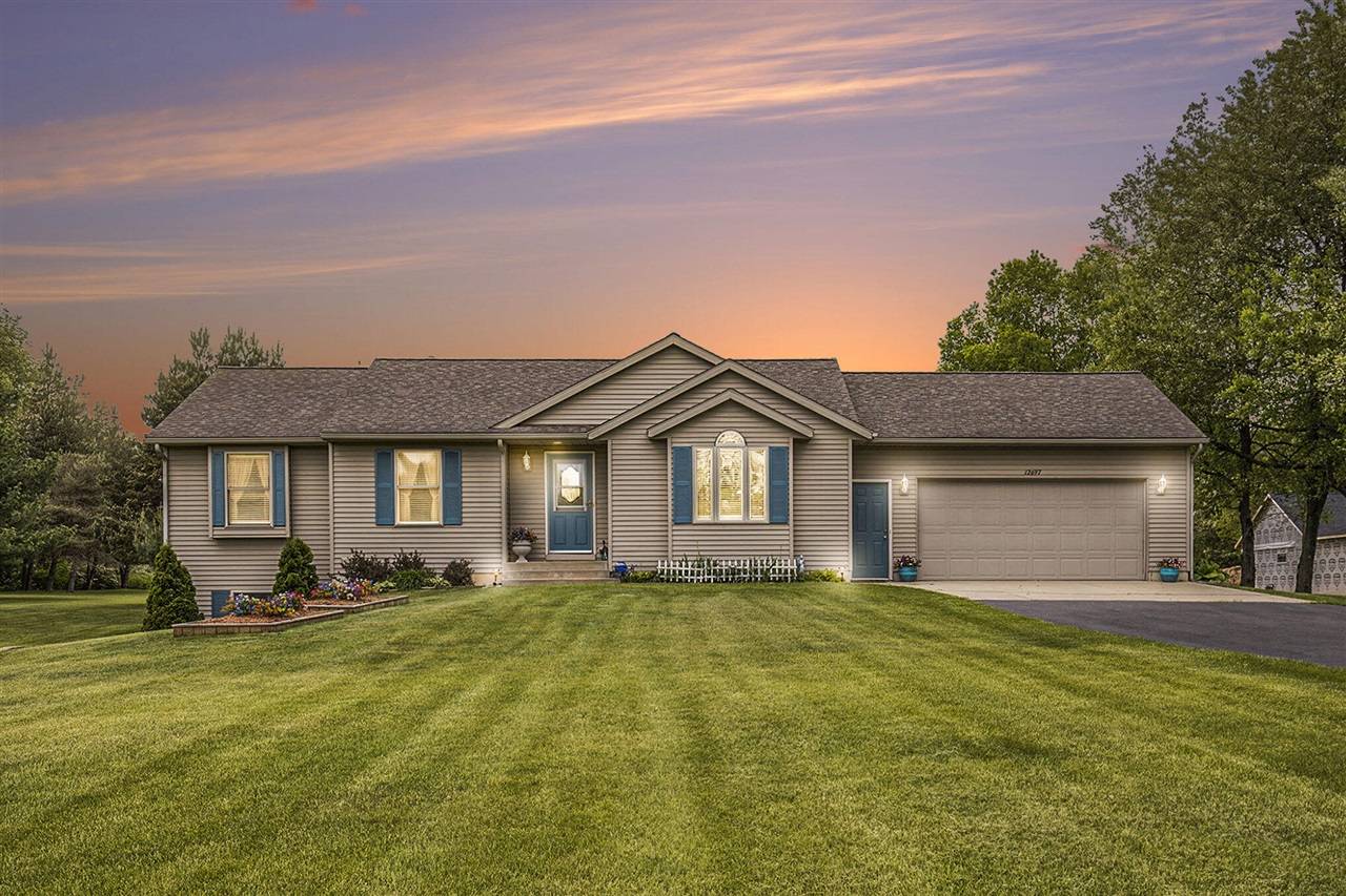 12697 Lindy Anne Court, Cedar Springs, MI 49319