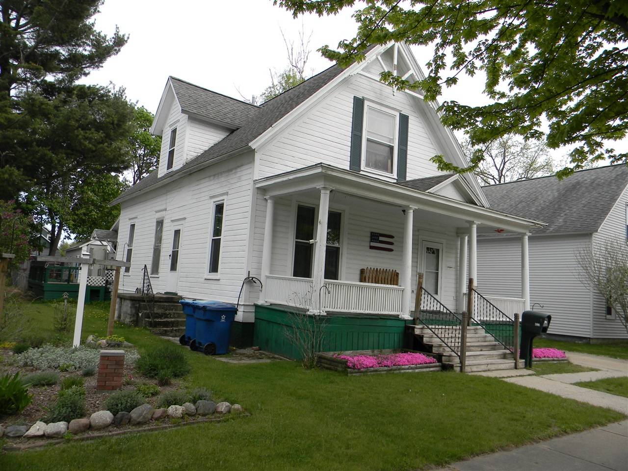 Ludington, MI 49431-1735,306 N Rowe Street
