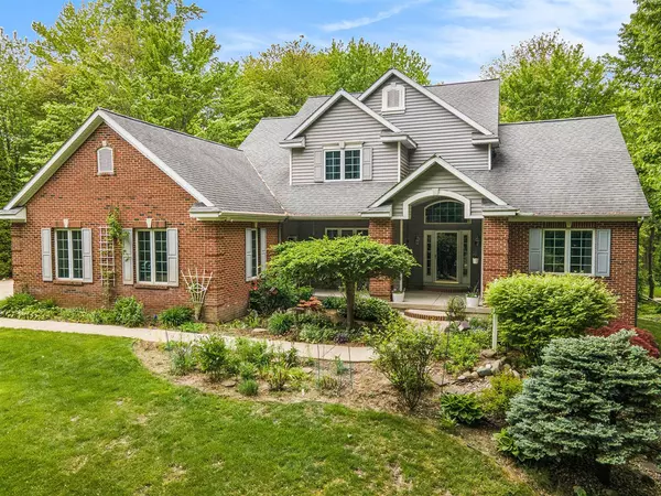 8837 56th Avenue, Hudsonville, MI 49426-9715