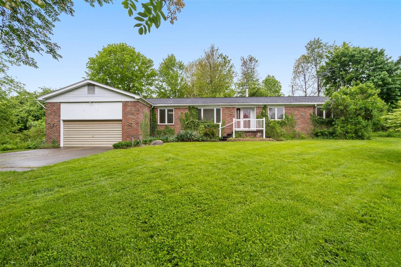 2141 N Parker Road, Dexter, MI 48130-9470