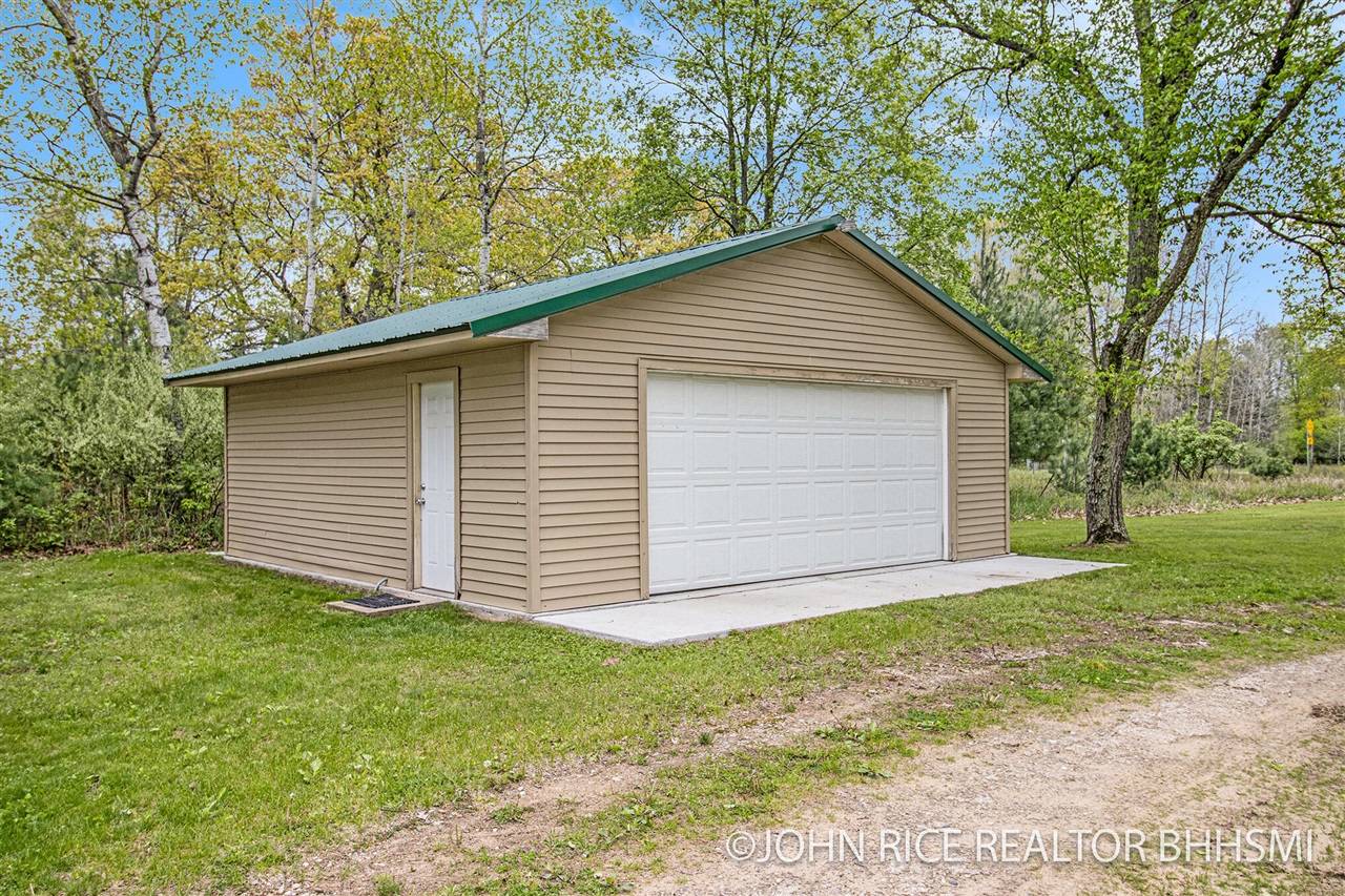 Lake, MI 48632,4527 Clareola Avenue