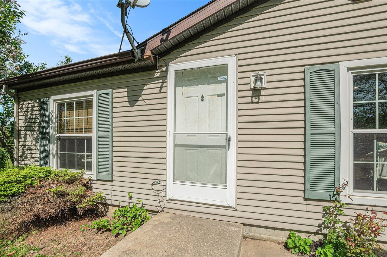 South Haven, MI 49090,69315 CR 384