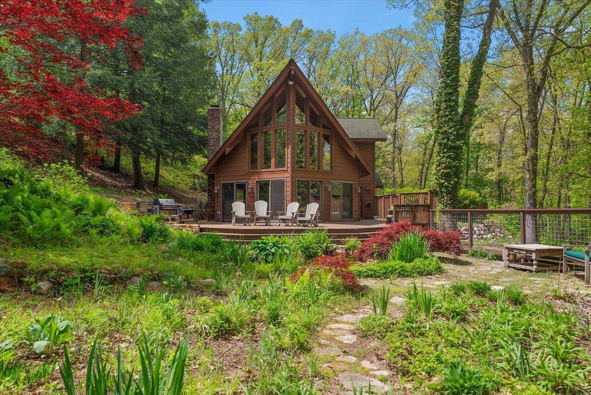 5765 Wildwood Drive, Bridgman, MI 49106
