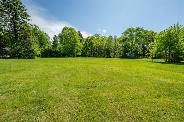 2469 Washington Avenue, Saint Joseph, MI 49085