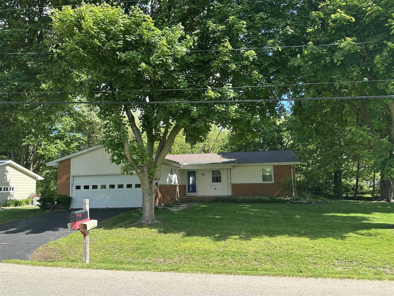388 Richard Street,  Spring Arbor,  MI 49283
