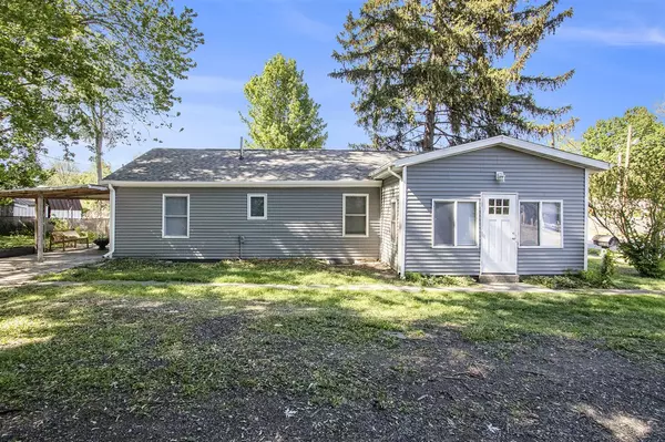 Buchanan, MI 49107,405 N Red Bud Trail