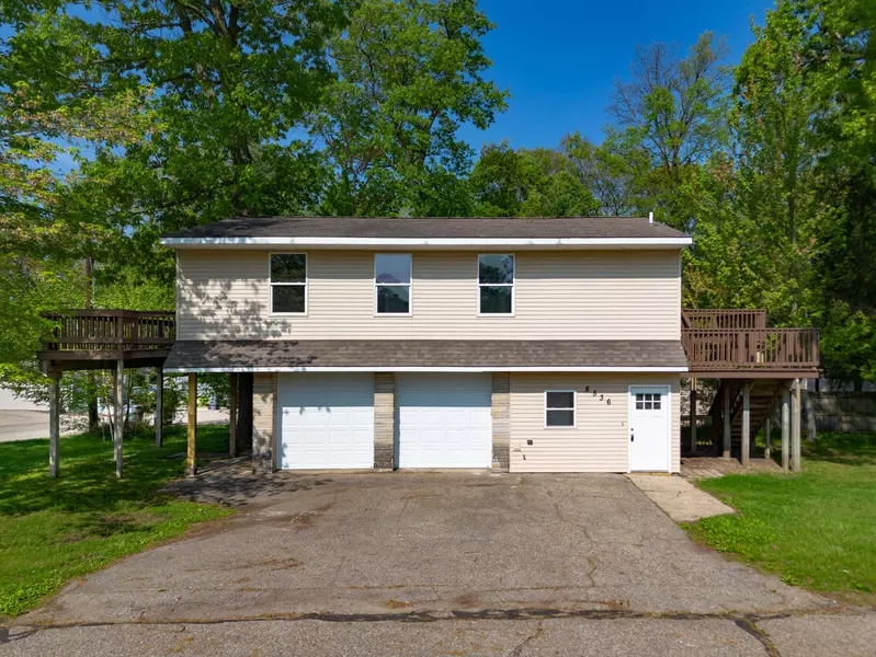 8536 Lovers Lane, Portage, MI 49002-5668
