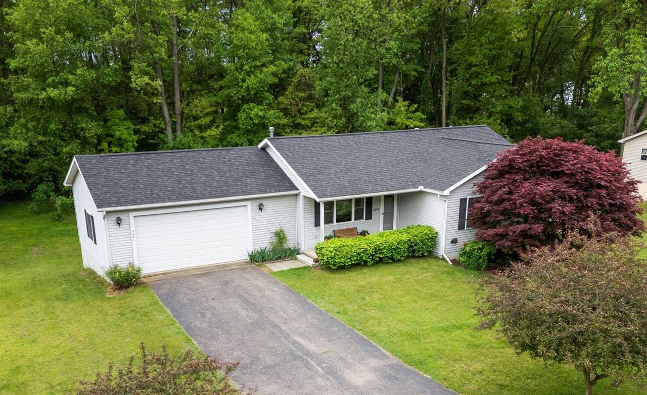 2041 Blackmer Drive, Jonesville, MI 49250-9704