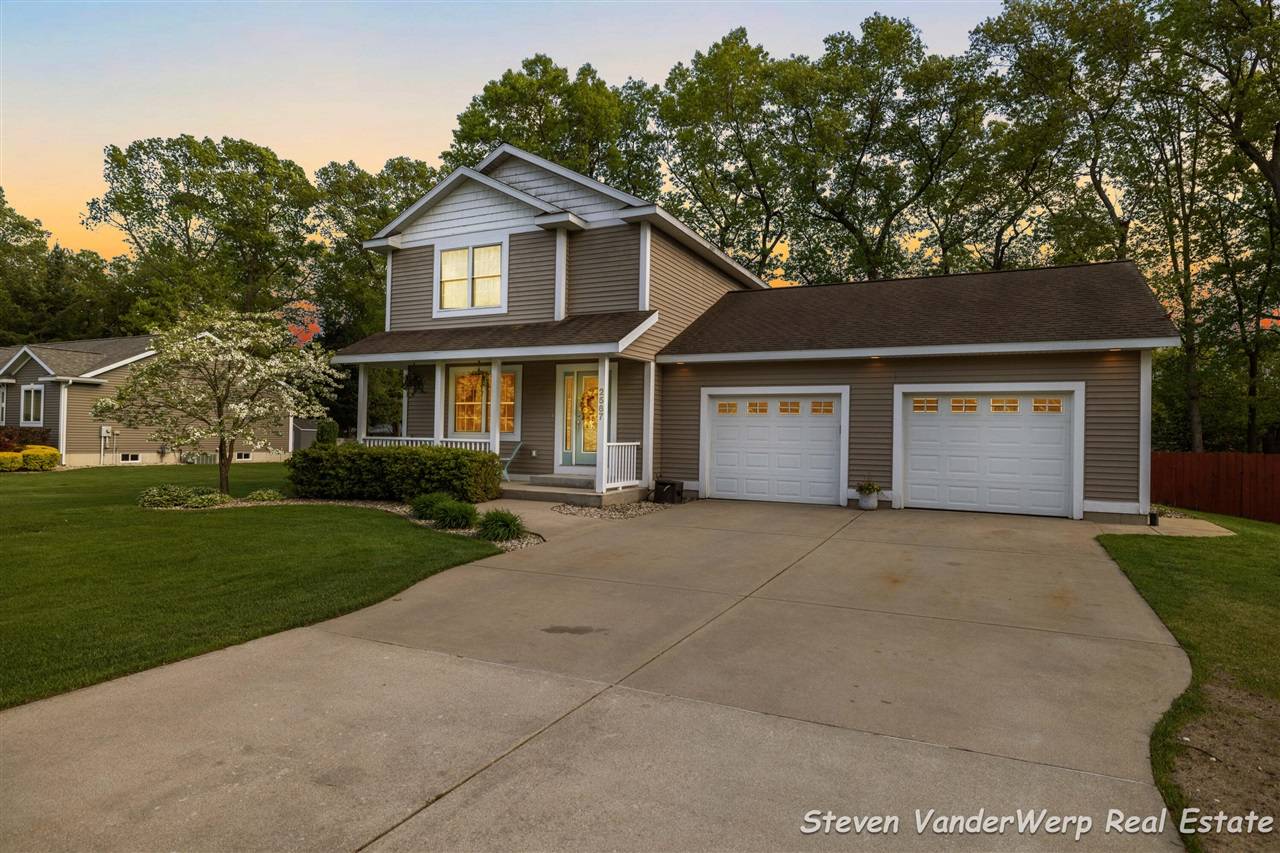 2567 Chippewa Trail, Muskegon, MI 49445