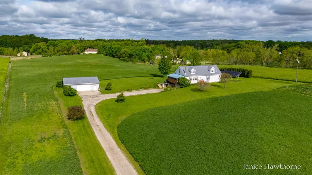 5777 N Broadway, Freeport, MI 49325-9711