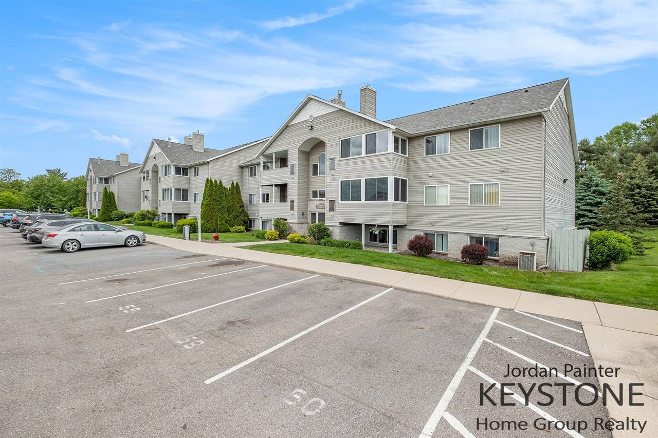 8378 S Jasonville Court, Caledonia, MI 49316-8152