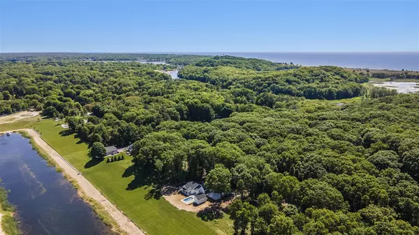 Saugatuck, MI 49453,3527 66th Street