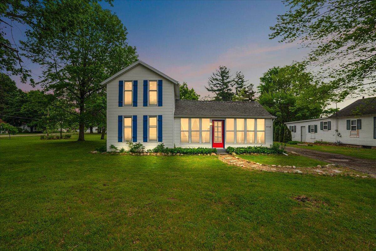 371 Park Street, Coloma, MI 49038-9485