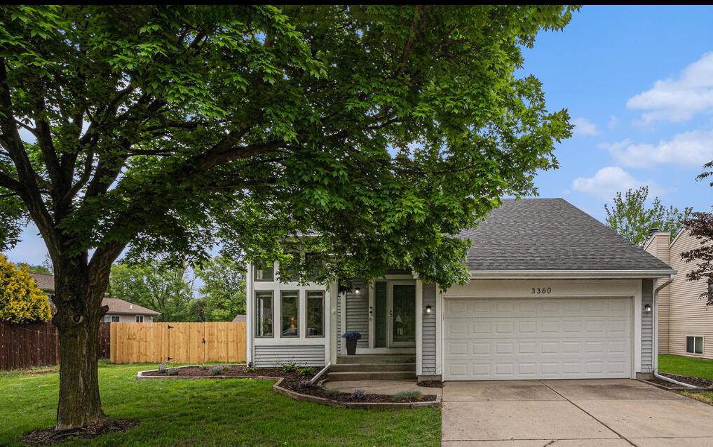 3360 Brook Trail, Grand Rapids, MI 49508-2681