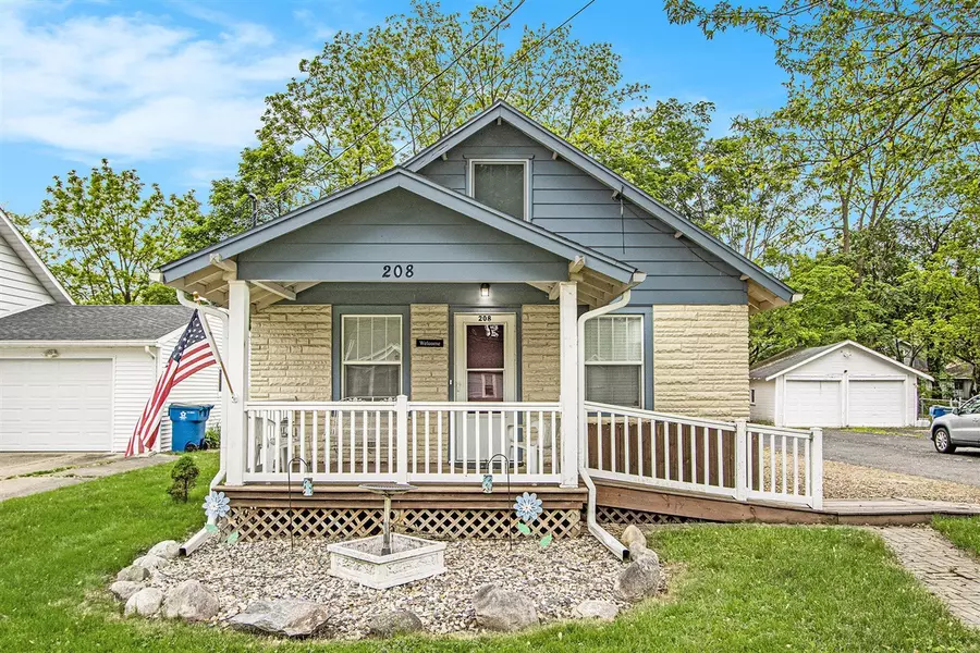 208 Nelson Avenue, Kalamazoo, MI 49006-8324