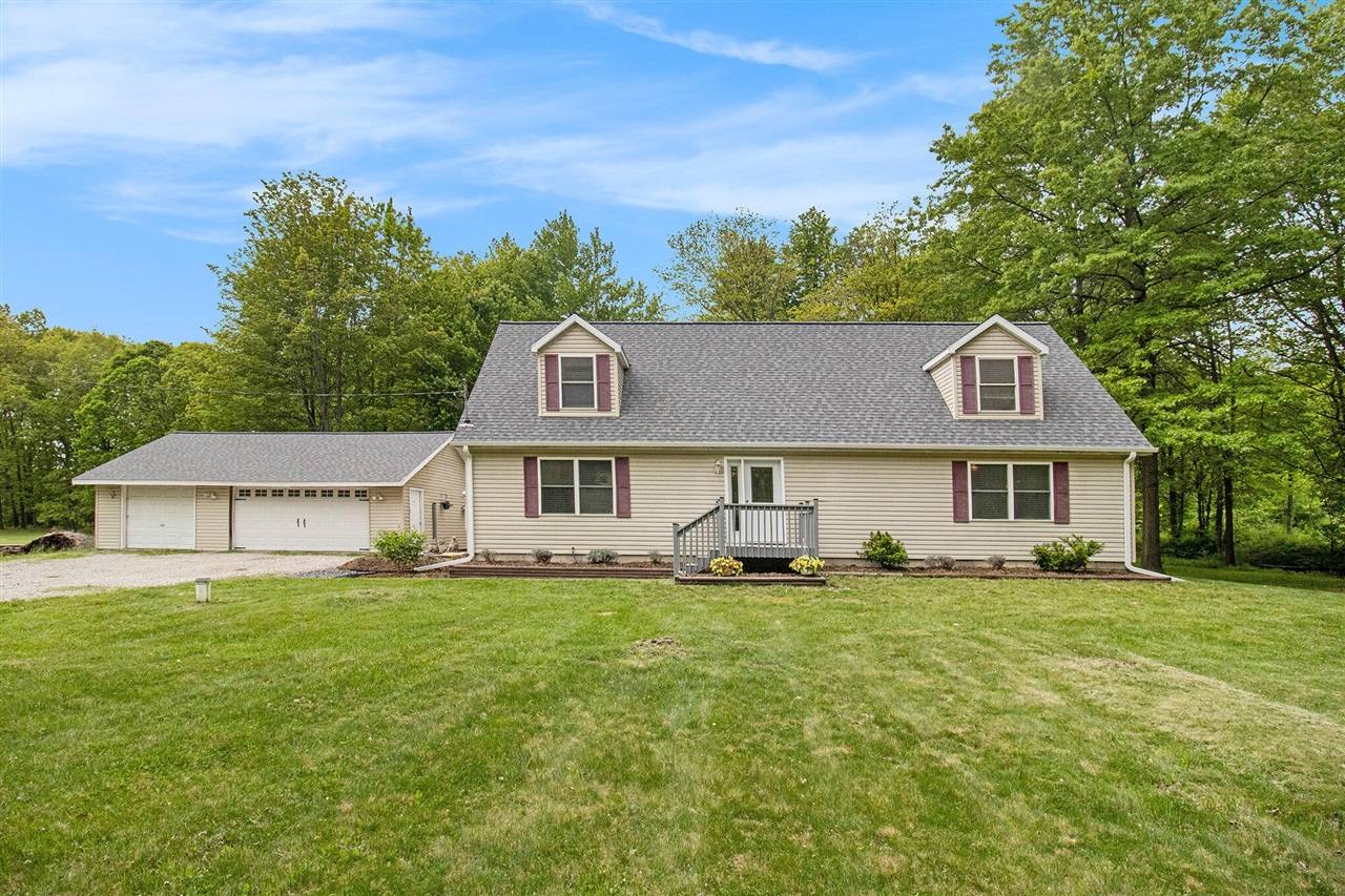 11285 Tuttlehill Road, Milan, MI 48160-9142