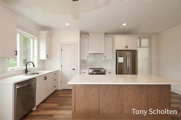 Hudsonville, MI 49426-7848,5139 Blendon Woods Court