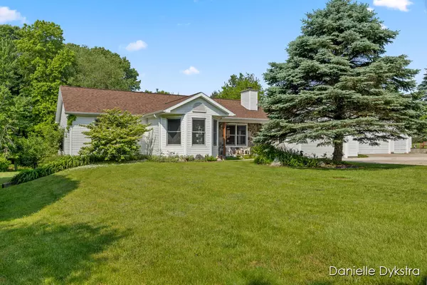 10675 Mieras Drive, Sparta, MI 49345-9373